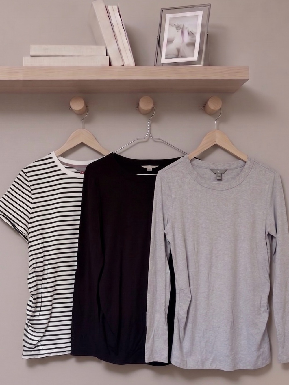 Thyme Maternity L Top Bundle